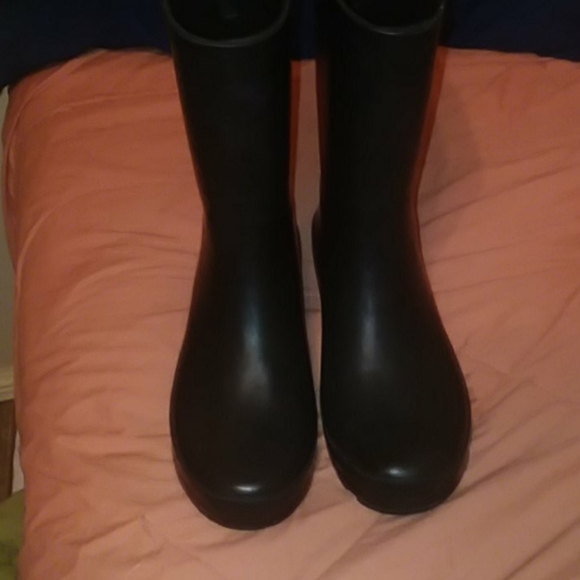 Women's Vicki Mid Calf Rubber Rain Boots size 9 - Picture 1 of 6